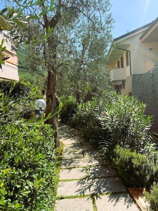 Ulivi Beth'S House Brenzone sul Garda Exterior foto